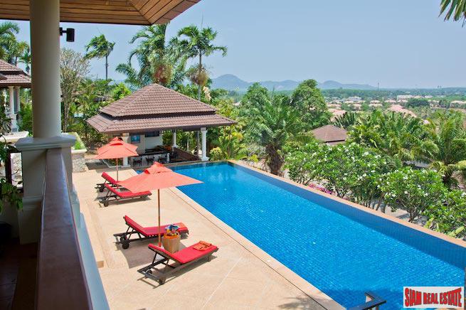 Lakewood Hills Estate | Exceptional Mountain View Villa with Private Pool and Many Extras - Excellent Holiday Rental Potential-4
