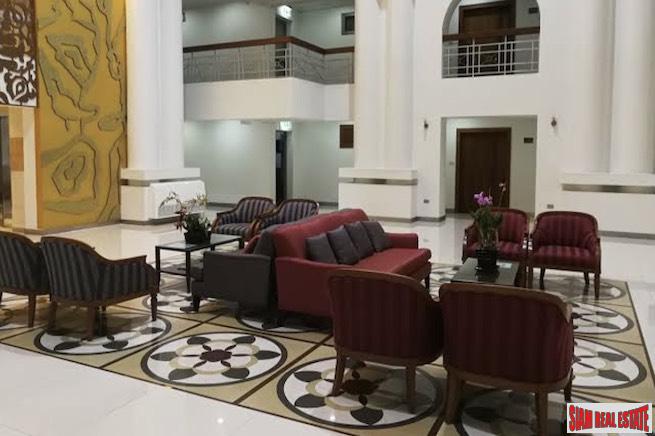 Royal Castle Sukhumvit 39 | Renovated Three Bedroom Condo for Sale in the Heart of Sukhumvit 39-2