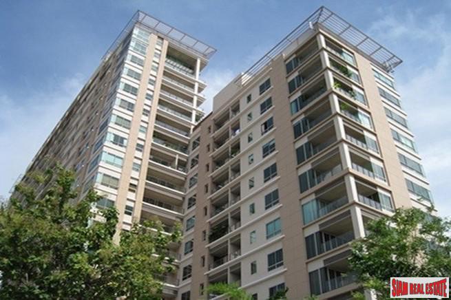 The Lofts Yennakart | Urgent Sale - Two Bedroom Condo with Excellent Facilities for Sale in Chong Nonsi-0