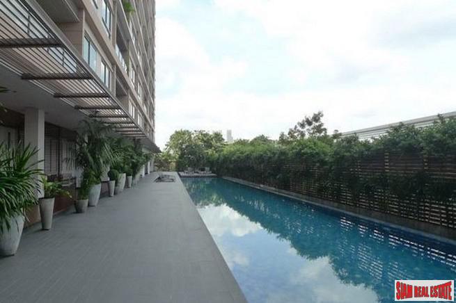 The Lofts Yennakart | Urgent Sale - Two Bedroom Condo with Excellent Facilities for Sale in Chong Nonsi-12