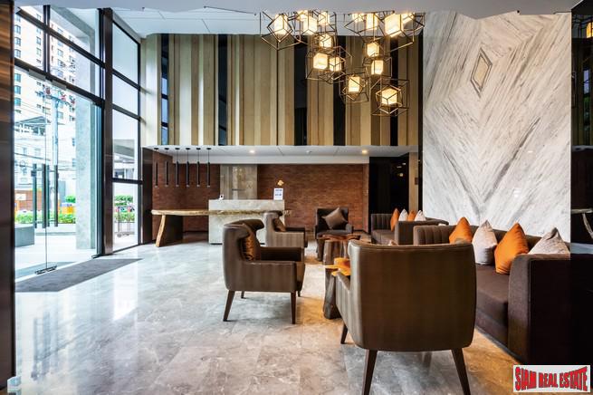 Ready to Move in Luxury Low-Rise Condo at Soi Langsuan, 250 Metres to BTS Chidlom, Lumphini - 2 Bed Units - Only 2 Units Left!-3