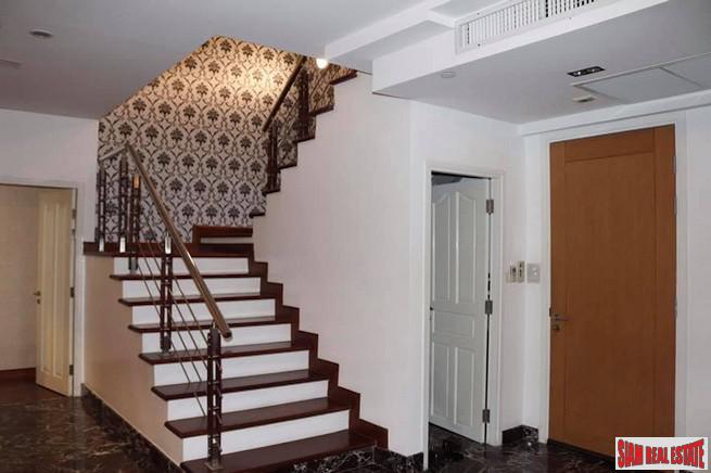 Wind Sukhumvit 23 | Exceptional Three Bedroom Duplex with Private Jacuzzi Terrace for Sale in Asoke-4