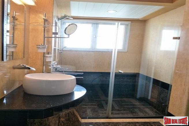 Avenue 61 Condominium | Spacious Contemporary Two Bedroom Low Rise Condo for Sale in a Quiet Area of Thonglor-10