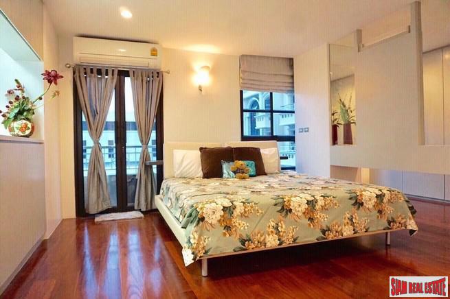Silom Terrace | Extra Spacious Two Bedroom Condo Suitable for a Family for Rent in Silom-12