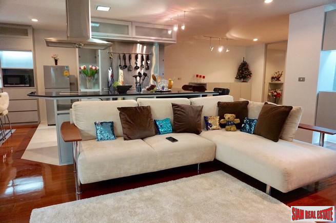 Silom Terrace | Extra Spacious Two Bedroom Condo Suitable for a Family for Rent in Silom-2