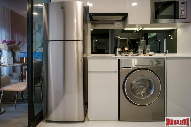 Hot New Luxury High-Rise Condo of Loft Units at the New Central Business District next to MRT Huai Khwang - 1 Bed Loft Units - Free Full Furniture and Discount!-25