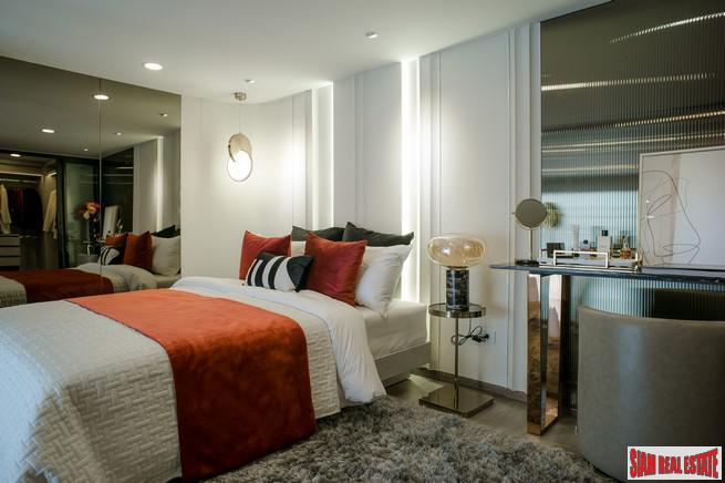 Pre-Sale of Hot New Luxury High-Rise Condo of Loft Units at the New Central Business District next to MRT Huai Khwang - 2 Bed Loft Units - Free Full Furniture and Discount!
