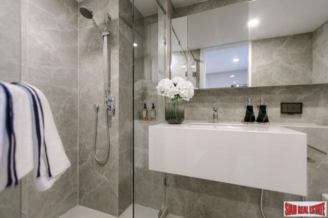 Pre-Sale of Hot New Luxury High-Rise Condo of Loft Units at the New Central Business District next to MRT Huai Khwang - 2 Bed Loft Units - Free Full Furniture and Discount!-22