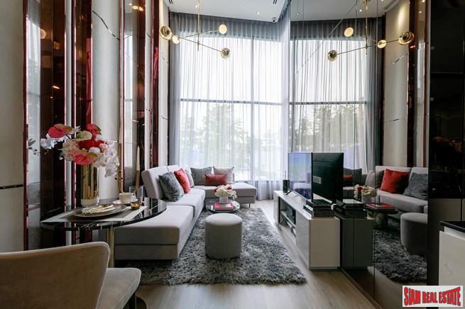 Pre-Sale of Hot New Luxury High-Rise Condo of Loft Units at the New Central Business District next to MRT Huai Khwang - 2 Bed Loft Units - Free Full Furniture and Discount!-26