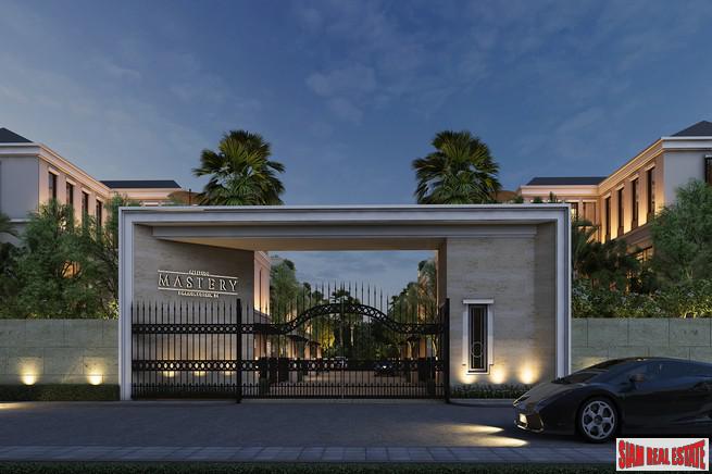 Boutique Estate of only 8 Luxury Homes with Private Pool at Phahon Yothin, near BTS, Chatuchak Area