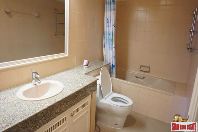 Kallista Mansion | Large Luxury Three Bedroom + Maids Room in Well Maintained Nana Property - Pet Friendly!-12