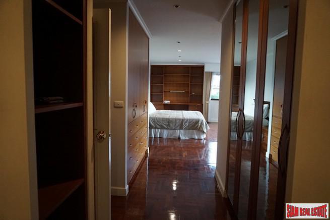 Kallista Mansion | Large Luxury Three Bedroom + Maids Room in Well Maintained Nana Property - Pet Friendly!-13