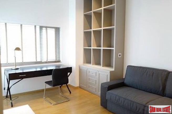 Saladaeng Residence | Extra Large Two Bedroom with Big Open Living Plan for Sale in Silom-3