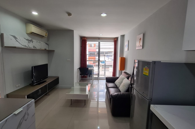[email protected] | Newly Renovated 38 sqm One Bedroom Condo for Sale-0