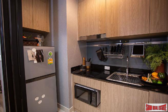 Newly Completed High-Rise Riverside Fully Furnished Condos at Charoen Nakhon, Bangkok - 2 Bed Units-9