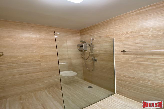 The Gallery Condominium | Penthouse 1 Bed 35 Sqm Fully Furnished unit on the 24th Floor at Sukhumvit 107, BTS Bearing-7