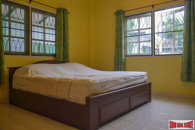 Charming Three Bedroom House in Quiet Chalong Residential Area-12
