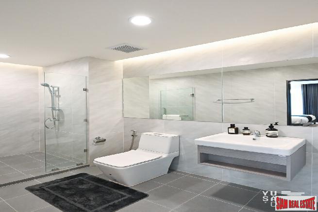 New Luxury Neo Classic Designed High-Rise at Charoennakorn close to Icon Siam, BTS Gold Line and the Riverside - 2 Bed Units - BitCoin Accepted as Payment-29