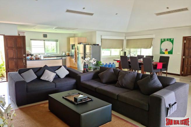 Loch Palms Garden Villas | Two Bedroom Lake View House for Sale on the Golf Course-22