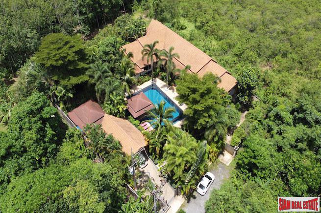 Mission Hills Tropics | Four Bedroom House with Large Gardens & Private Gardens for Sale-3