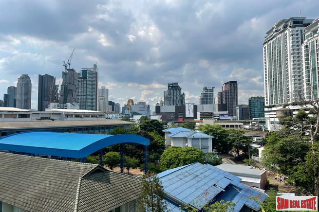 Newly Completed Quality Low-Rise Condo by Leading Thai Developers at Sukhumvit 42, Ekkamai - Large 1 Bed Units | 20% Discount and Fully Furnished!-23