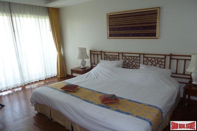Allamanda Laguna Phuket | Golf Views from this One Bedroom Condo for Sale-5