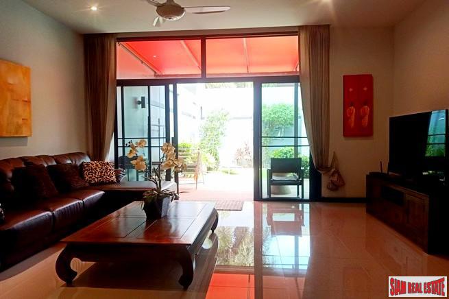 Saiyuan Estate | Nice Two Bedroom Corner Unit with Extra Space and Windows for Sale in Rawai-11