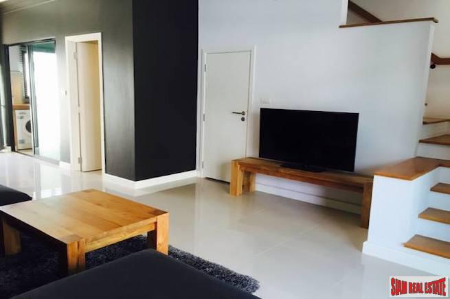 Flora Wongsawang | Three Bedroom Townhome in Low Density Secure Estate - Pets are Welcome!-11
