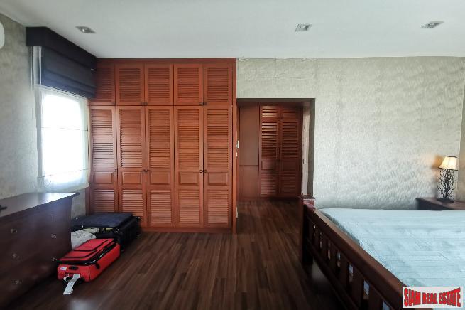 Burasiri Onnut Bangna | Large 2 Storey 4 Bed Family Home in Secure Estate close to Golf and Suvarnabhumi Airport-10