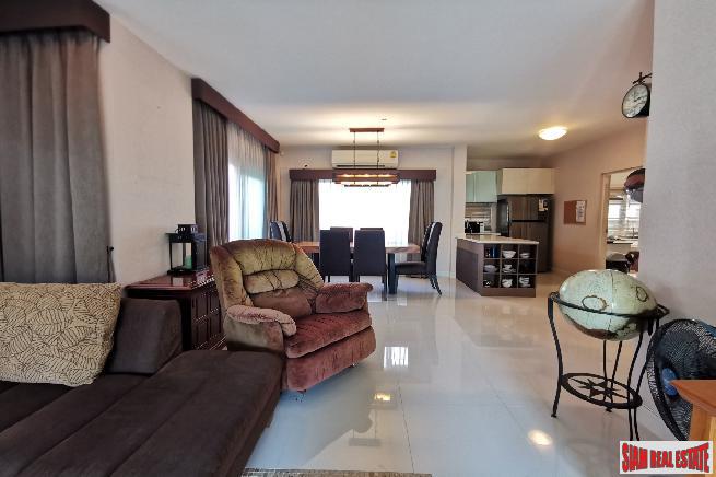 Burasiri Onnut Bangna | Large 2 Storey 4 Bed Family Home in Secure Estate close to Golf and Suvarnabhumi Airport-15