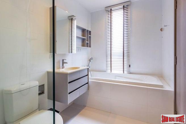 HQ Thonglor | Luxury Two Bedroom Condo for Sale on High Floor with Open City Views-16