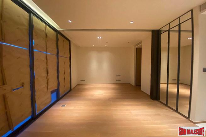 Beatniq Sukhumvit 32 | Elegantly Furnished One Bedroom Condo with Great City Views for Sale in Thong Lo-18