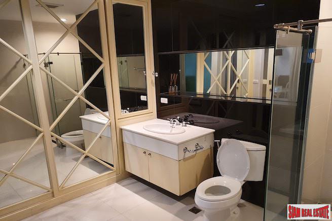 Address Chidlom | Extra Large One Bedroom with City Views for Rent-9