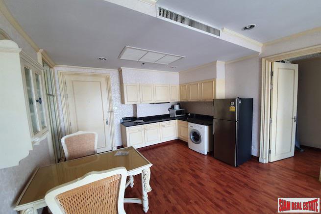 Address Chidlom | Extra Large One Bedroom with City Views for Rent-4