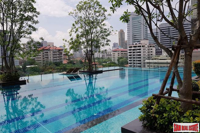 Q Asoke | Cozy One Bedroom for Rent on the 30th Floor and Next to the MRT Station