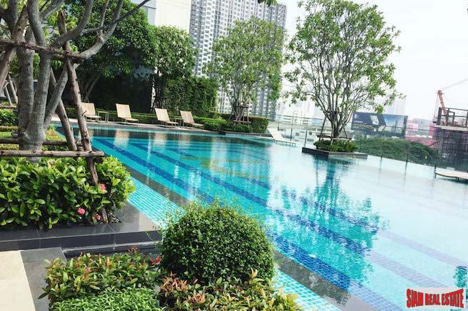 Q Asoke | Cozy One Bedroom for Rent on the 30th Floor and Next to the MRT Station