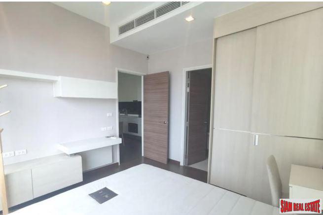 Q Asoke | Cozy One Bedroom for Rent on the 30th Floor and Next to the MRT Station