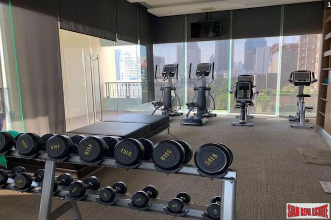 Q Asoke | Cozy One Bedroom for Rent on the 30th Floor and Next to the MRT Station