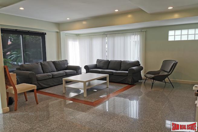 Three Bedroom Twin House for Rent Phrom Phong - Pet Friendly-1