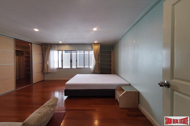 Three Bedroom Twin House for Rent Phrom Phong - Pet Friendly-8