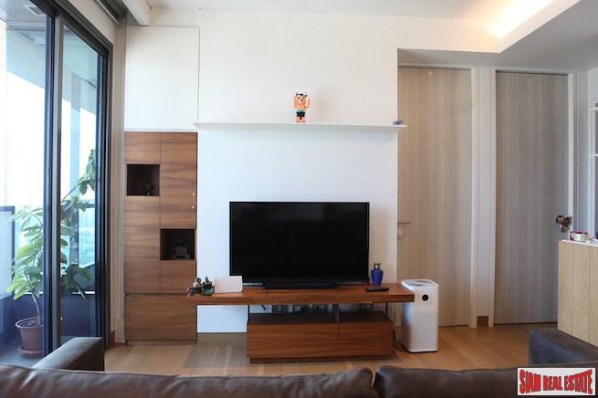 The Lumpini 24 | Great Views of the Chao Phraya River & The City from this Two Bedroom Phrom Phong Condo-12