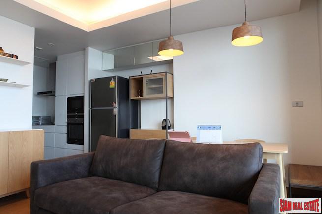 The Lumpini 24 | Great Views of the Chao Phraya River & The City from this Two Bedroom Phrom Phong Condo-13