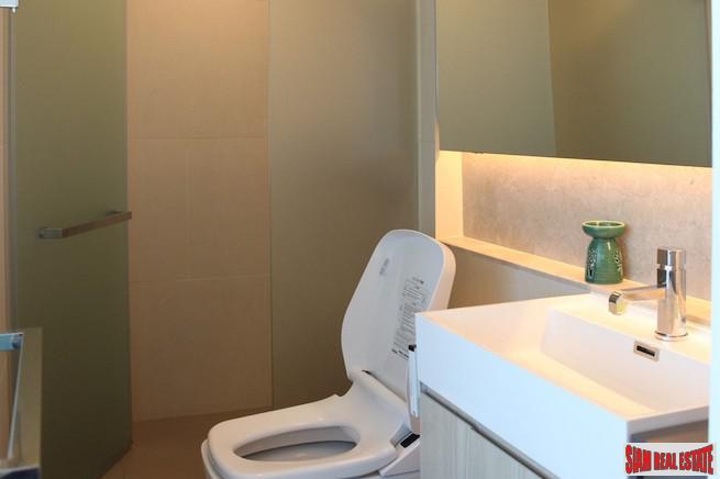 The Lumpini 24 | Great Views of the Chao Phraya River & The City from this Two Bedroom Phrom Phong Condo-17