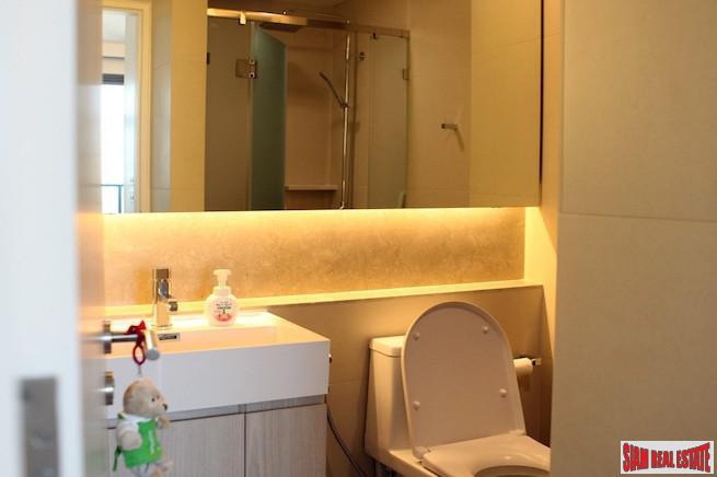 The Lumpini 24 | Great Views of the Chao Phraya River & The City from this Two Bedroom Phrom Phong Condo-18