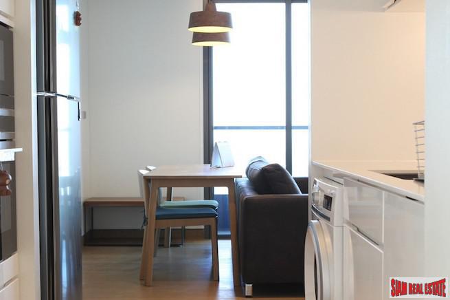 The Lumpini 24 | Great Views of the Chao Phraya River & The City from this Two Bedroom Phrom Phong Condo-8