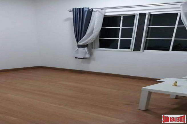 Golden Neo Bangna-Suanluang | Fabulous Semi-Detached House in Excellent Environment-12