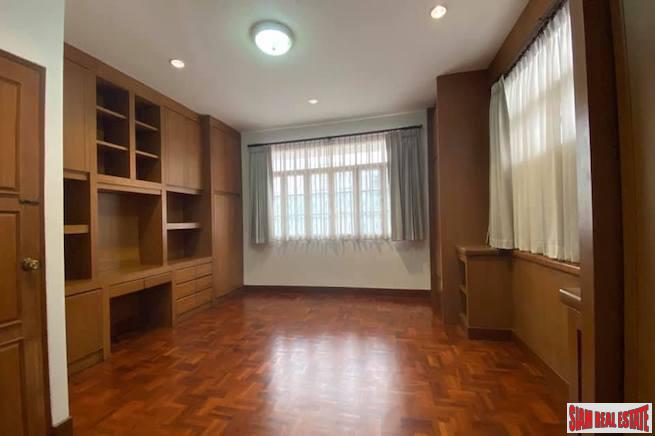 Four Bedroom Pet Friendly House for Rent Near BTS National Stadium-5
