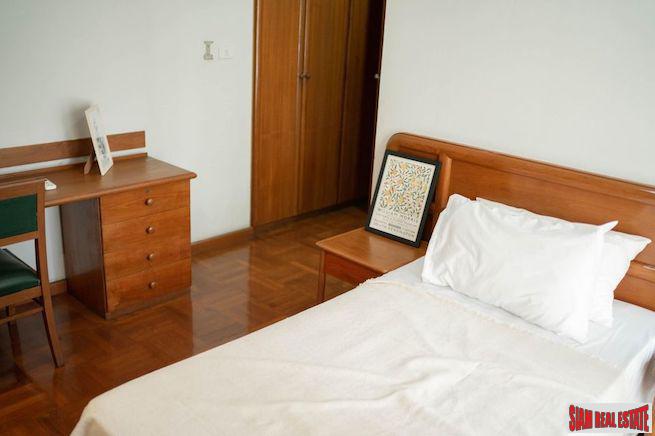 Two Bedroom 180 sqm Pet Friendly Apartment for Rent in Phrom Phong-4