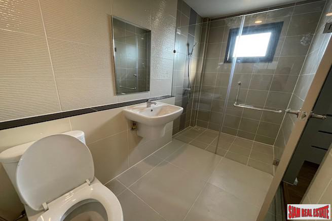 The Edition rama 9 Pattanakarn | Large Three Bedroom House with Private Plunge Pool + Extras for Rent-18