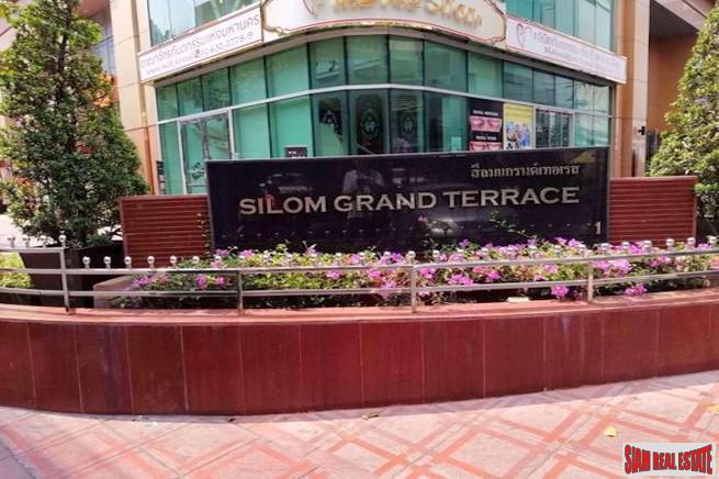 Silom Grand Terrace | Extra Large Two Bedroom Condo for Rent Near BTS Silom-12
